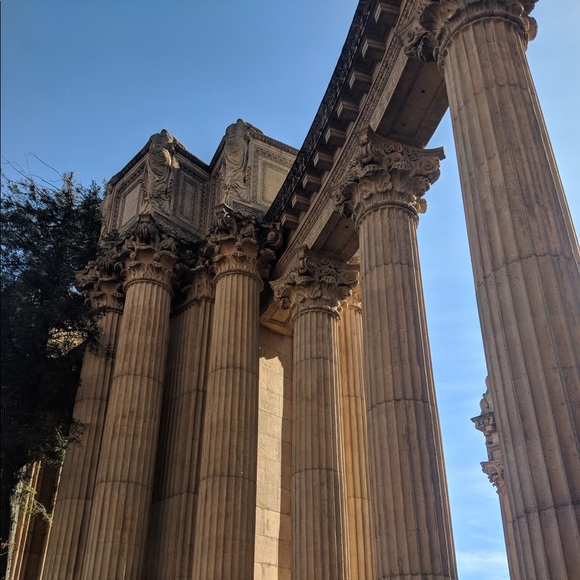 Hi my name is Robin. - Picture 1 of 1